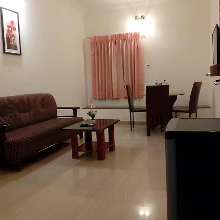 Kumararraja Palace Yelagiri Eksteriør billede