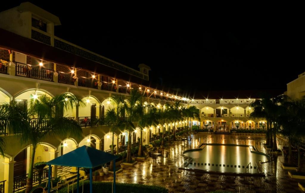 Kumararraja Palace Yelagiri Eksteriør billede