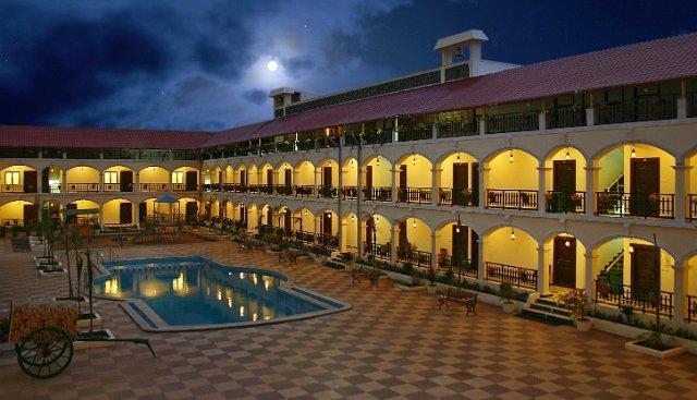 Kumararraja Palace Yelagiri Eksteriør billede
