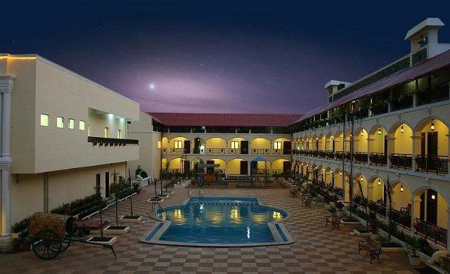 Kumararraja Palace Yelagiri Eksteriør billede